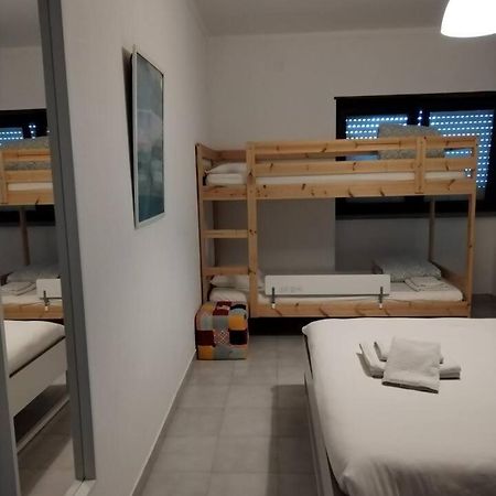 Ip5 Chivas Beach House Ferrel  Kültér fotó